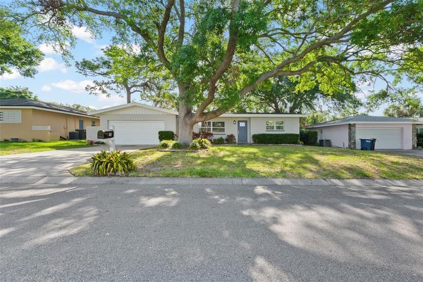 Picture of 1105 Oakview Avenue, Clearwater FL 33756