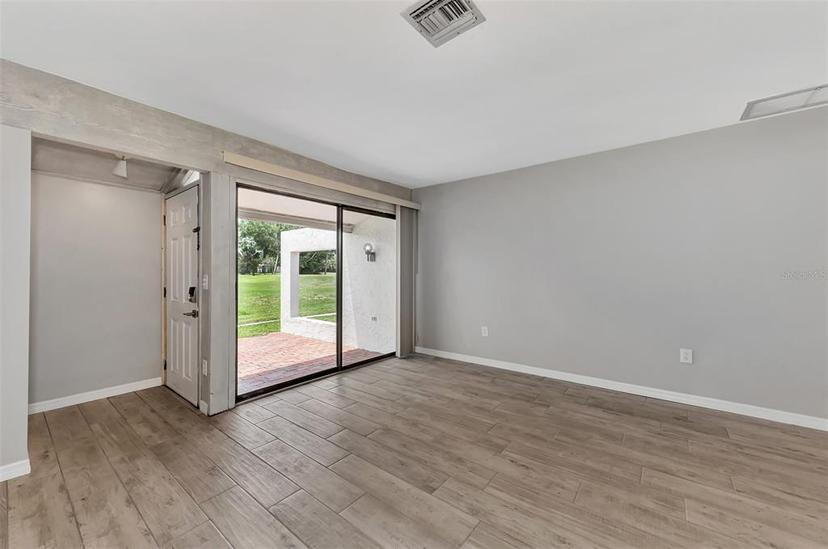 Picture of 3553 Longmeadow Unit 27, Sarasota FL 34235