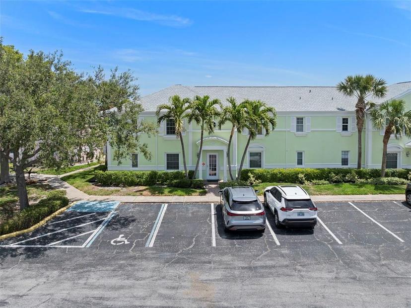 Picture of 4858 Coquina Key Drive Se Unit C, St Petersburg FL 33705