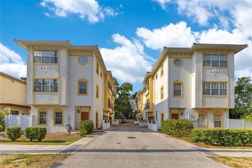 Picture of 4409 W Gray Street Unit 5, Tampa FL 33609