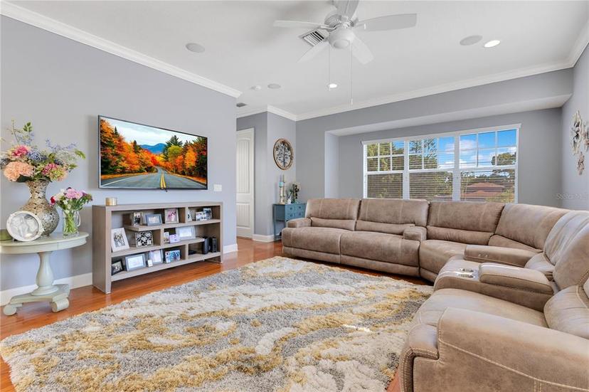 Picture of 4409 W Gray Street Unit 5, Tampa FL 33609
