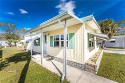 Picture of 1891 Englewood Road Unit 165, Englewood, FL 34223
