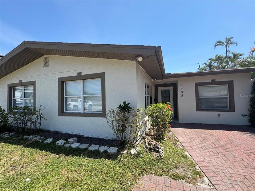 Picture of 3735 Alabama Avenue Ne, St Petersburg FL 33703