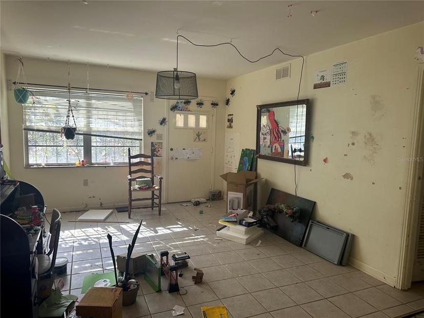 Picture of 3113 W Powhatan Avenue, Tampa FL 33614