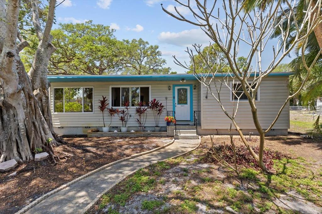 Picture of 3025 50Th St S Street S, Gulfport, FL 33707