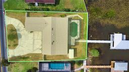 Picture of 108 Lake Howard Dr Nw, Winter Haven, FL 33880