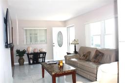 Picture of 12400 Park Boulevard Unit 111, Seminole, FL 33772