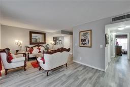Picture of 4709 Puritan Circle Unit 702, Tampa, FL 33617