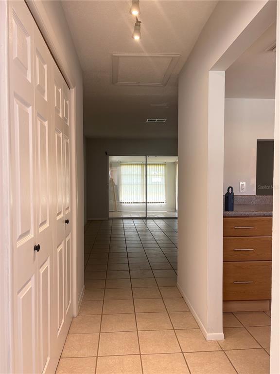 Picture of 5057 Live Oak Circle Unit 86, Bradenton FL 34207