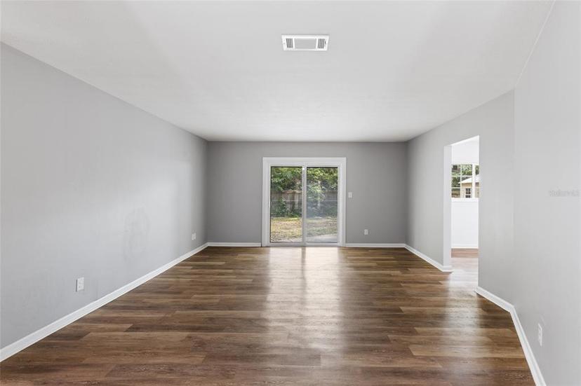 Picture of 4103 NW 18Th Place, Gainesville FL 32605