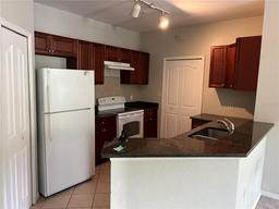 Picture of 1420 Lake Shadow Circle Unit 9207, Maitland, FL 32751