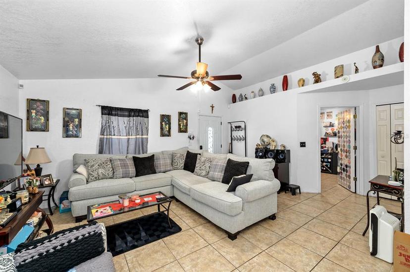 Picture of 1354 33Rd Street S, St Petersburg FL 33712