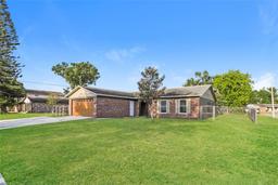 Picture of 1705 Dana Place, Lakeland, FL 33801