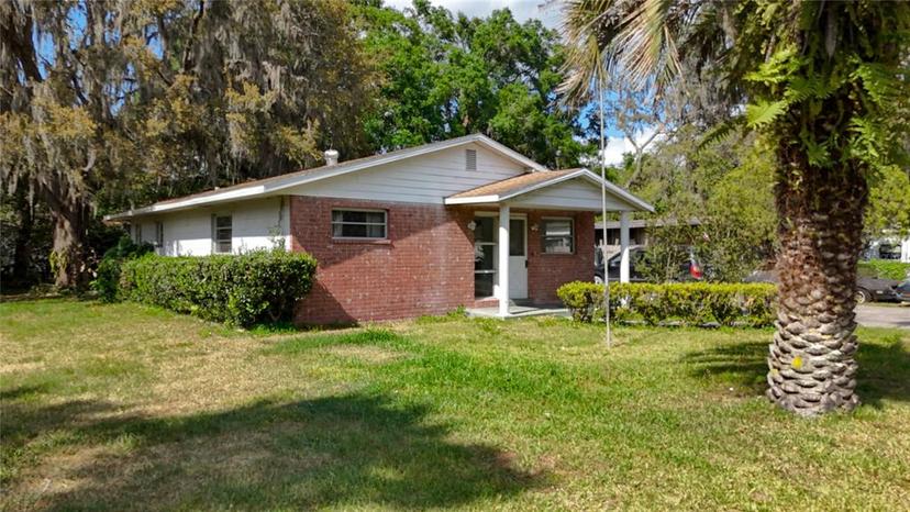 Picture of 38327 Palm Grove Drive, Zephyrhills FL 33542