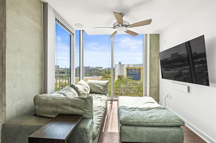 Picture of 777 N Ashley Drive Unit 402, Tampa FL 33602
