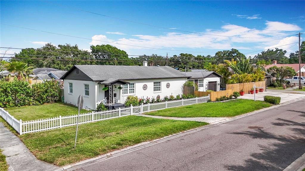 Picture of 4231 8Th Street N, St Petersburg, FL 33703