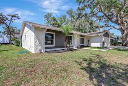Picture of 518 Sandy Creek Drive, Brandon, FL 33511