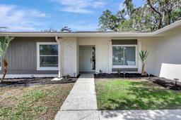 Picture of 518 Sandy Creek Drive, Brandon, FL 33511