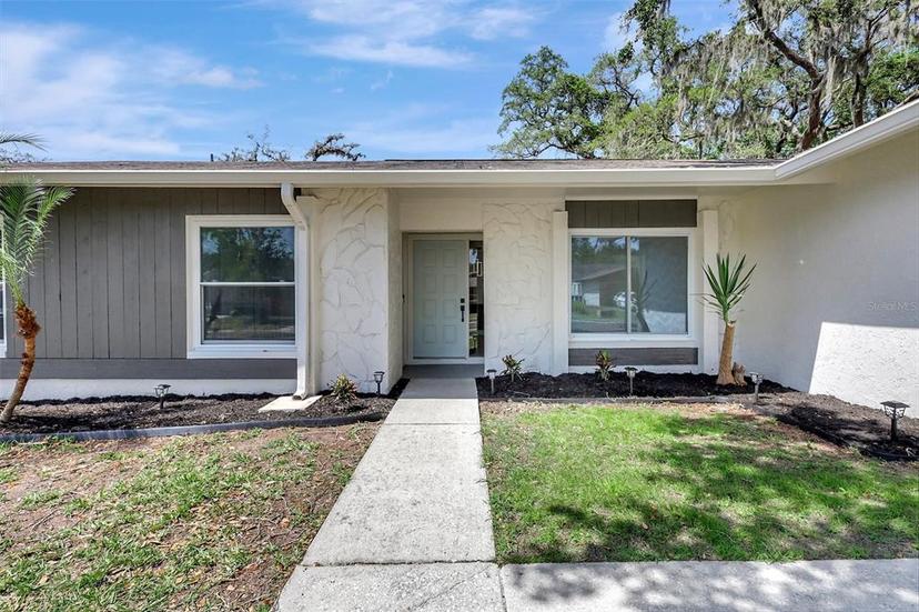 Picture of 518 Sandy Creek Drive, Brandon FL 33511