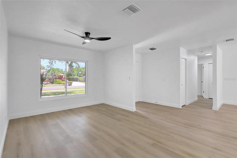 Picture of 518 Sandy Creek Drive, Brandon FL 33511