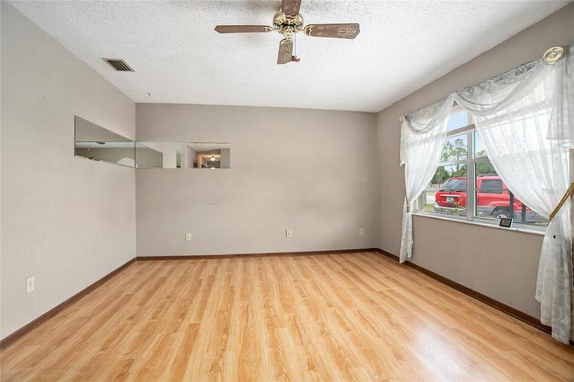 Picture of 441 E Kicklighter Road, Lake Helen FL 32744