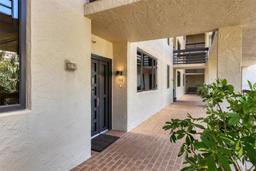 Picture of 1065 Gulf Of Mexico Drive Unit 103, Longboat Key, FL 34228