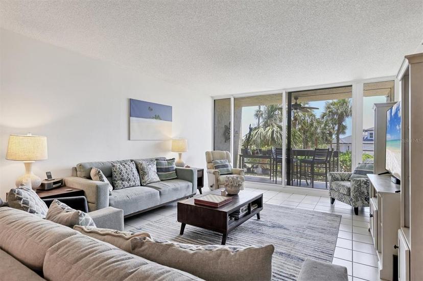 Picture of 1065 Gulf Of Mexico Drive Unit 103, Longboat Key FL 34228