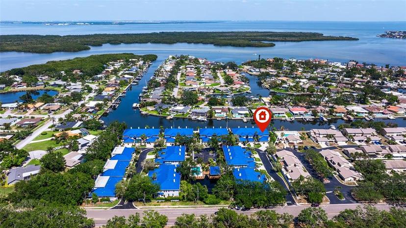 Picture of 1625 Watermark Circle Ne, St Petersburg FL 33702