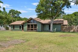 Picture of 3805 Gaines Drive, Winter Haven, FL 33884