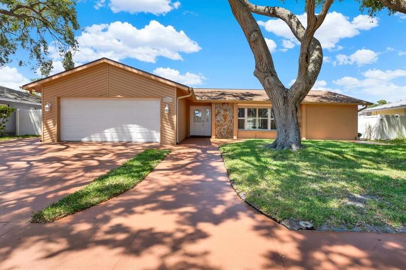 Picture of 12467 93Rd Avenue, Seminole FL 33772