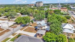 Picture of 410 S Broadway Avenue, Bartow, FL 33830