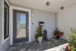 Picture of 8753 Bay Pointe Drive, Tampa, FL 33615