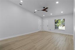 Picture of 969 Commerce Rd Se, Palm Bay, FL 32909