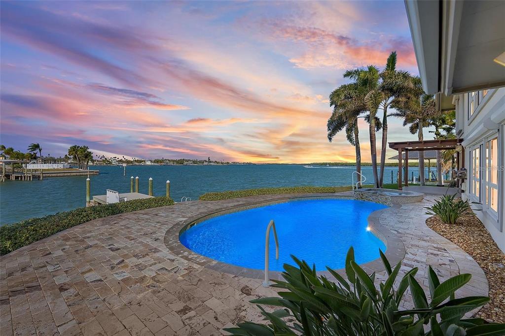 Picture of 892 Harbor Island, Clearwater Beach, FL 33767