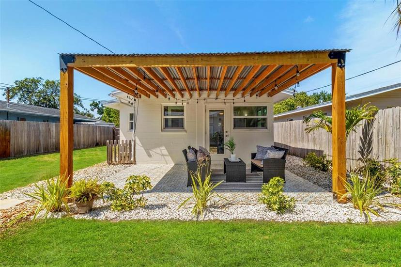 Picture of 2834 26Th Avenue N, St Petersburg FL 33713
