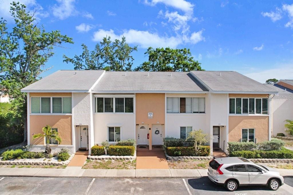 Picture of 563 99Th Avenue N Unit 102, St Petersburg, FL 33702