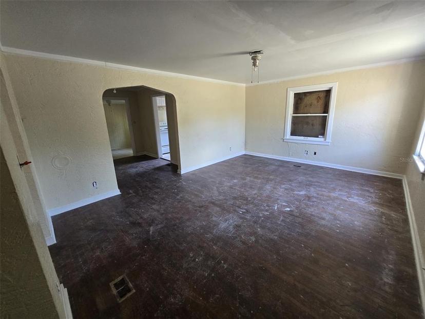 Picture of 4420 6Th Avenue S, St Petersburg FL 33711