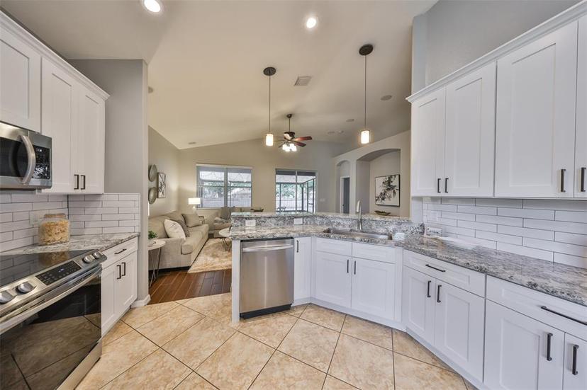Picture of 10727 Rockledge View Drive, Riverview FL 33579