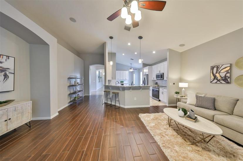 Picture of 10727 Rockledge View Drive, Riverview FL 33579