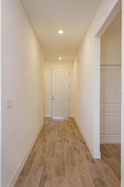 Picture of 2923 Supermarine Road, Tavares, FL 32778