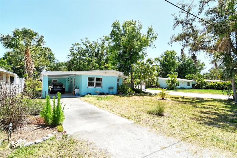 Picture of 305 Palmetto Road W, Nokomis FL 34275