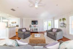 Picture of 216 Pine Avenue Unit R, Anna Maria, FL 34216