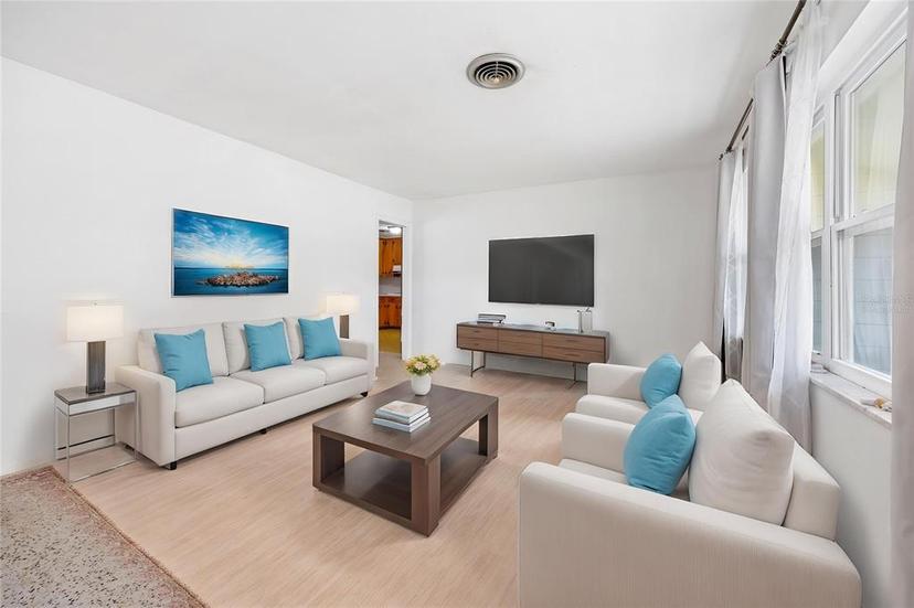 Picture of 4961 County Road 114, Wildwood FL 34785
