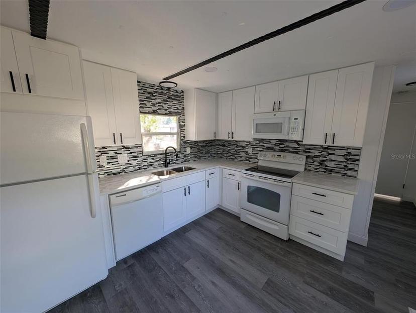 Picture of 82 N Bobwhite Road, Wildwood FL 34785
