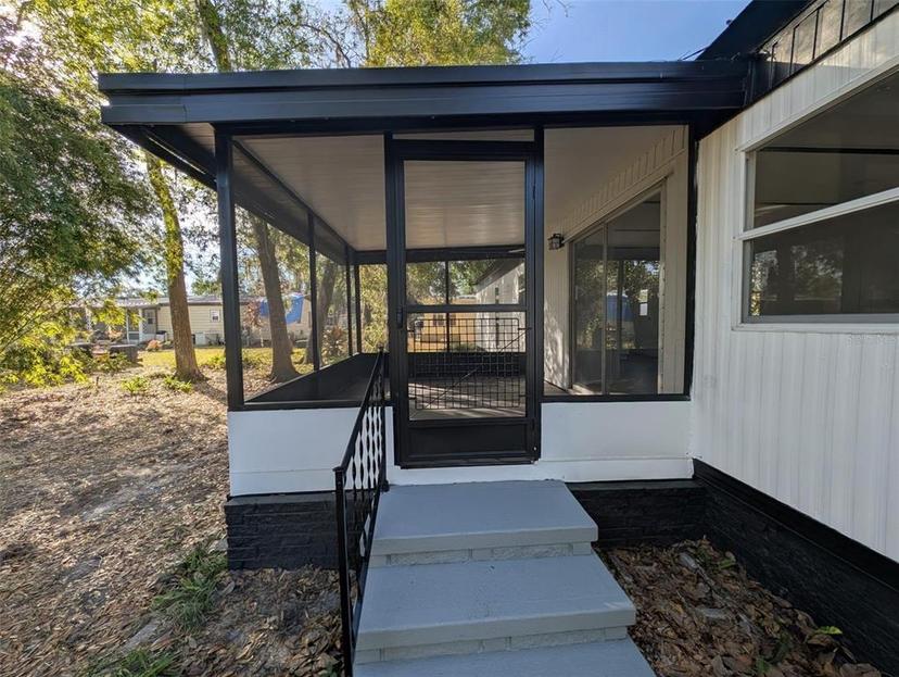 Picture of 82 N Bobwhite Road, Wildwood FL 34785