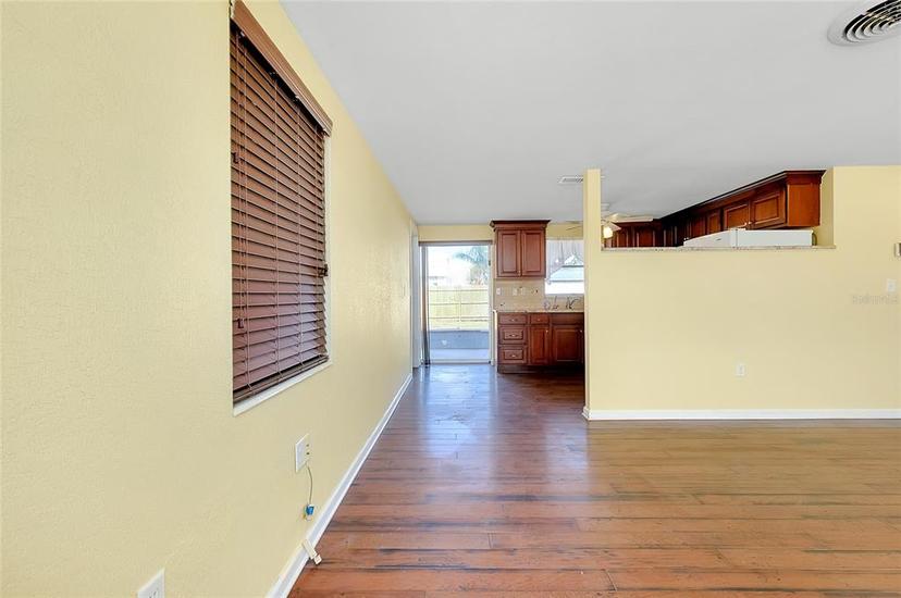Picture of 2980 Siesta Drive, Venice FL 34293