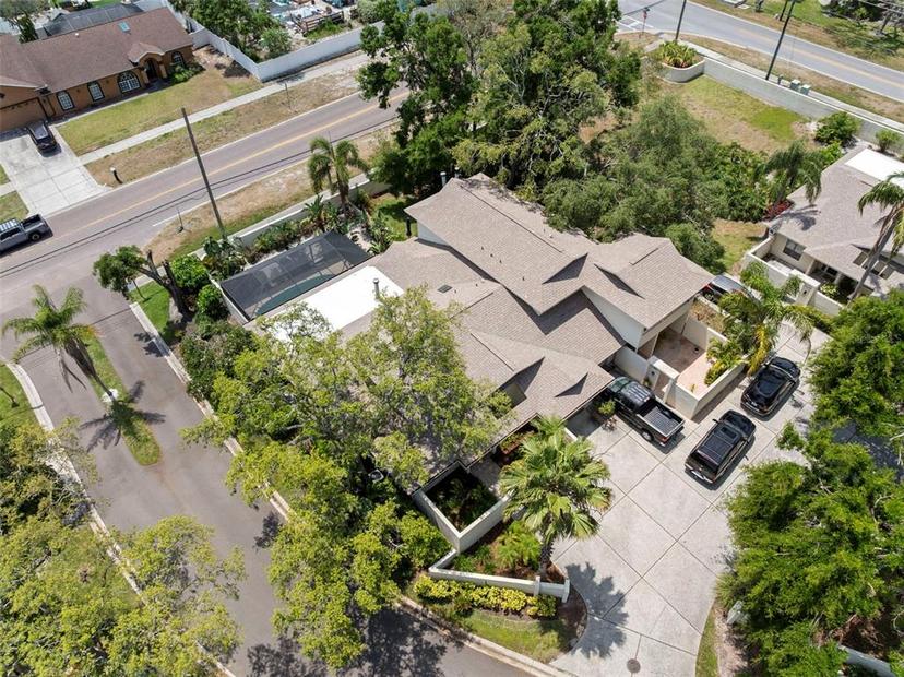 Picture of 101 Colony South Drive, Tarpon Springs FL 34689