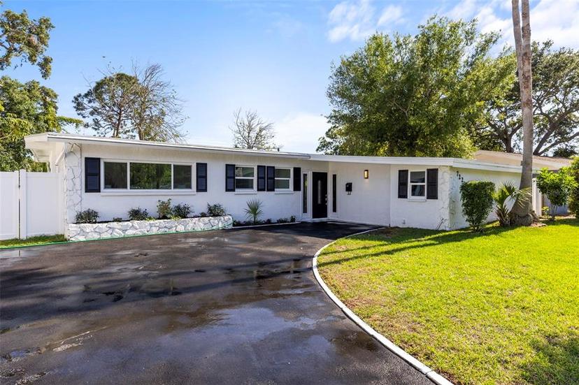 Picture of 722 61St Avenue S, St Petersburg FL 33705