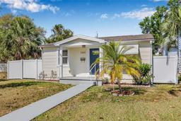 Picture of 3300 Jackson Street N, St Petersburg, FL 33704