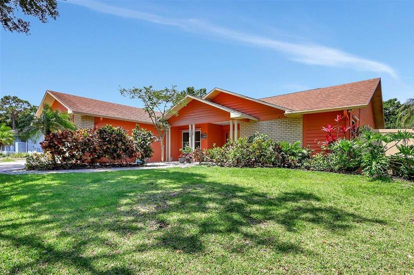 Picture of 3122 Lake Valencia Lane E, Palm Harbor FL 34684